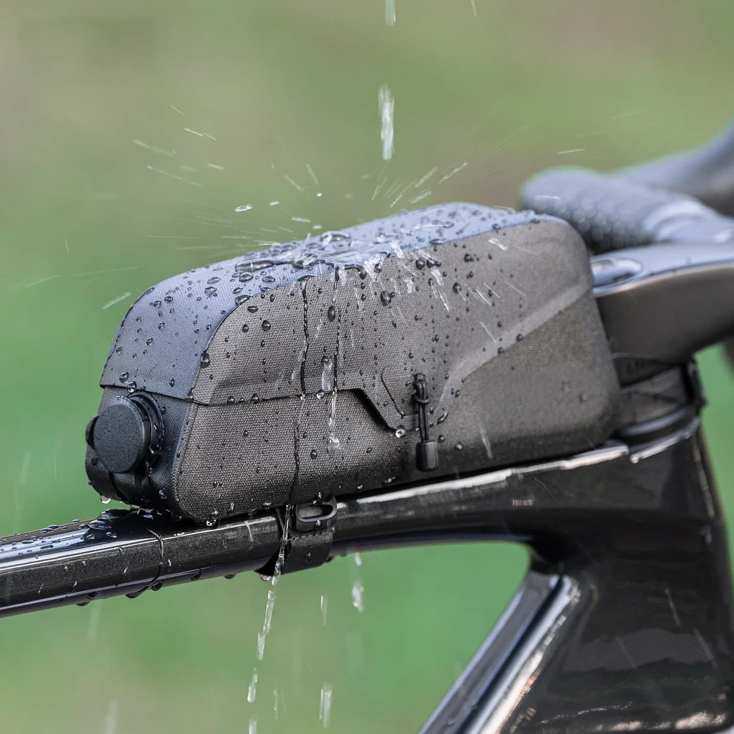 Magnētiska ūdensnecaurlaidīga velosipēda augšējās caurules somiņa
